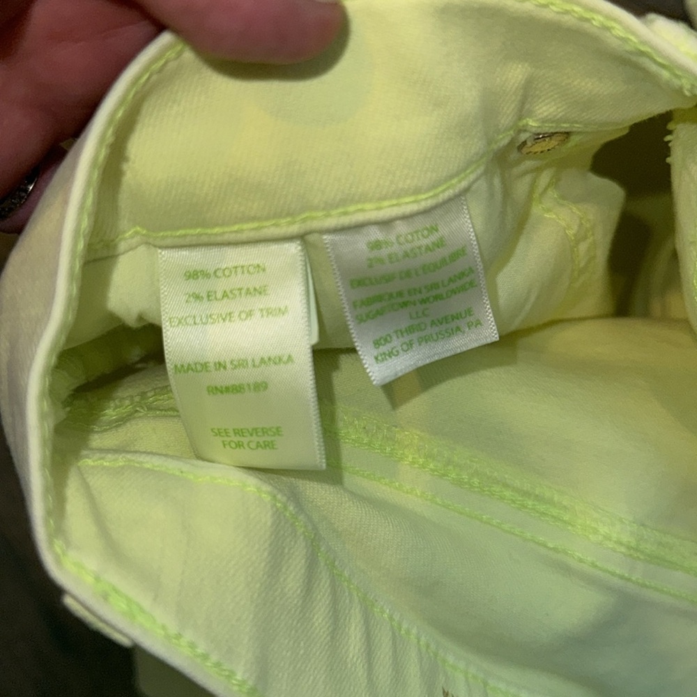 EUC Lilly Pulitzer South Ocean Shorts, 12, light neon yellow - Picture 4 of 5